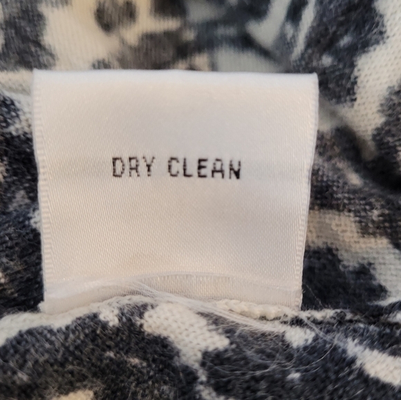 Talbots Merino Wool Paisley Cardigan - Size M - Picture 7 of 7